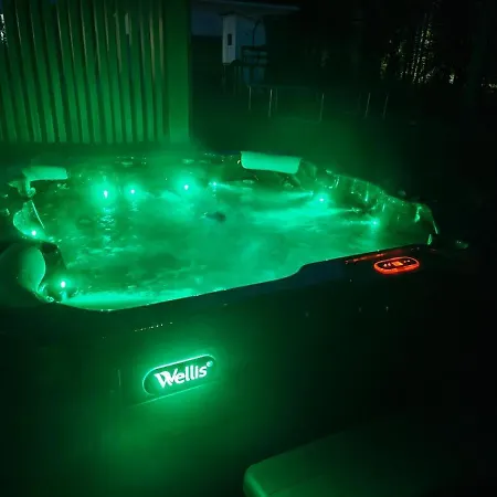 Atmospheric With Jacuzzi Tatil Evi